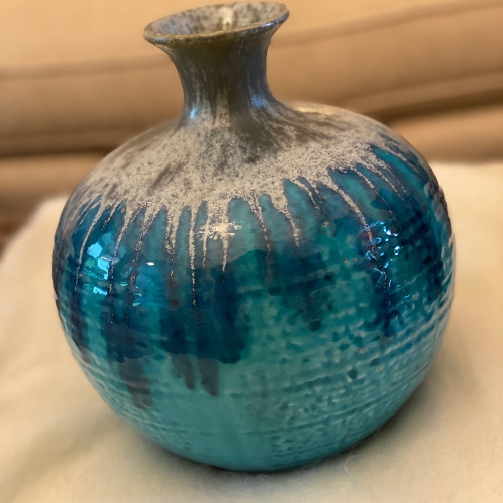 Blue turquoise and silver pottery vase